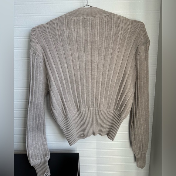 Dynamite cropped 2 button cardigan - Picture 4 of 4